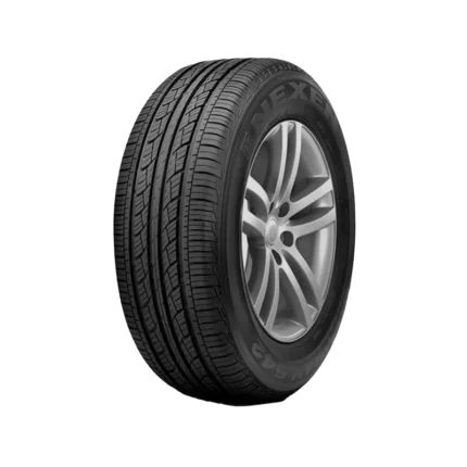 إطار سيارة نكسن روديان 542 مقاس 265/60R18 110H كوري عادي للـ SUV يتميز بضلع مستقيم مركزي للاستقرار و4 أخاديد عريضة لصرف المياه بضمان معتمد 4 سنوات