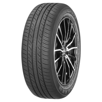 إطار سيارة نكسن سي بي 671 مقاس 215/70R16 100H كوري عادي لسيارات الـ SUV يتميز بنقشة مداس صامتة مريحة وأخاديد واسعة لتصريف المياه بضمان معتمد 4 سنوات