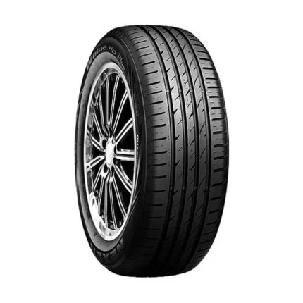 إطار سيارة نكسن إن بلو HD بلس مقاس 185/65R15 88H كوري عادي موفر للوقود يتميز بأخاديد واسعة لتصريف المياه والتحكم الدقيق بضمان معتمد 4 سنوات