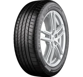 إطار سيارة فايرستون رودهووك 2 مقاس 215/65R17 99V مجري أوروبي عادي للسيارات الكهربائية والـ SUV يتميز بمركب NanoPro-Tech وعمر أطول بنسبة 20% بضمان معتمد 5 سنوات